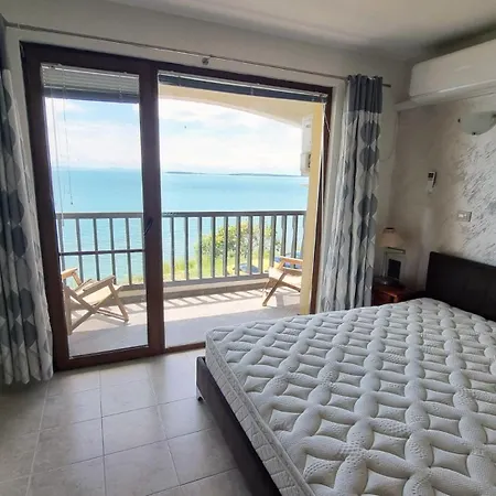 Lägenhet под наем 4-стаен с изумителна фронтална гледка море, Sun Coast влас Sveti Vlas